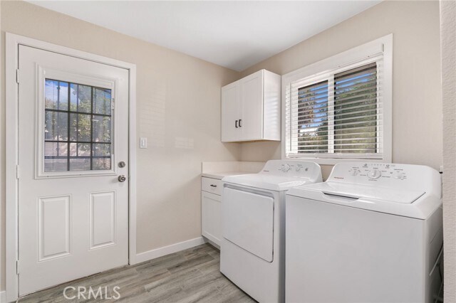 Building Photo - 7420 Ivy Ln