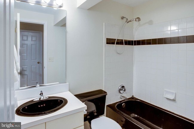 Building Photo - 13616 Northbourne Dr