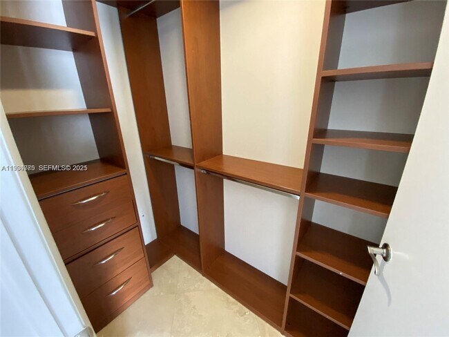 Building Photo - 17201 Collins Ave