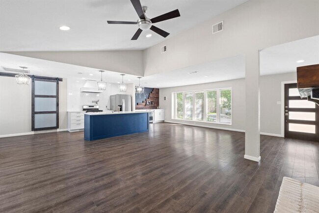 Building Photo - 2505 Wilke Dr