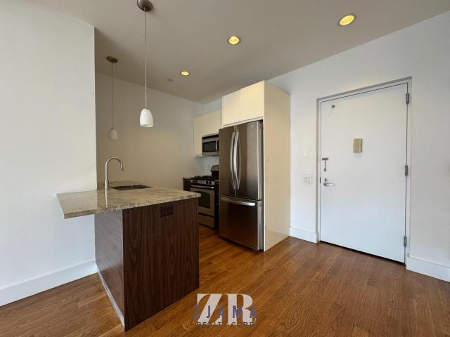 Building Photo - 1 bedroom in Brooklyn NY 11238