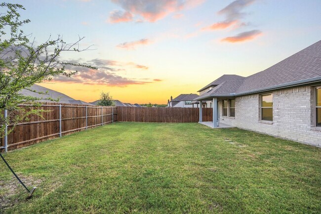 Building Photo - 3249 Glorioso Dr