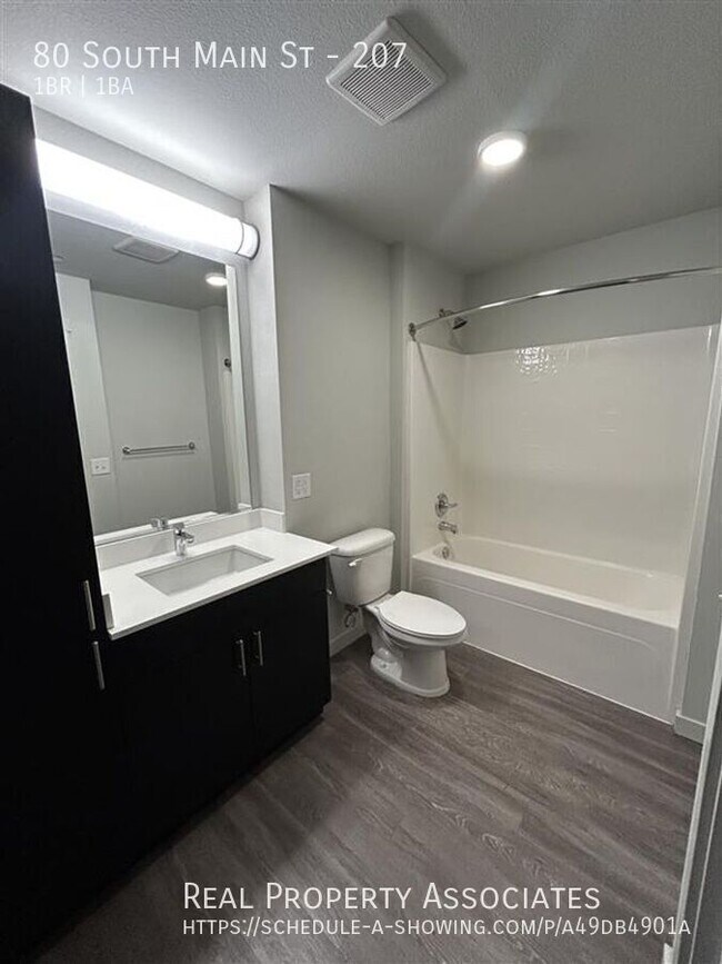 Building Photo - 80 South Main St