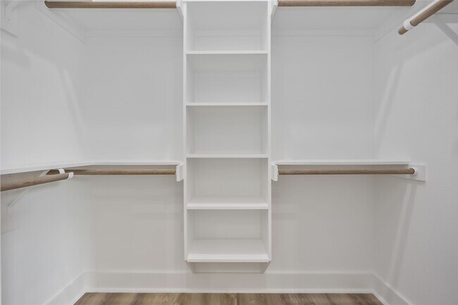 Building Photo - 4533 Larkspur St