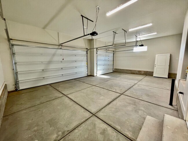 Building Photo - Four-Bedroom Home Near Shooting Star Park in Washington Fields