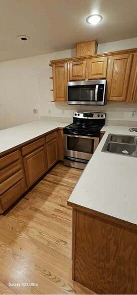 Kitchen - 38278 SE Cedar St