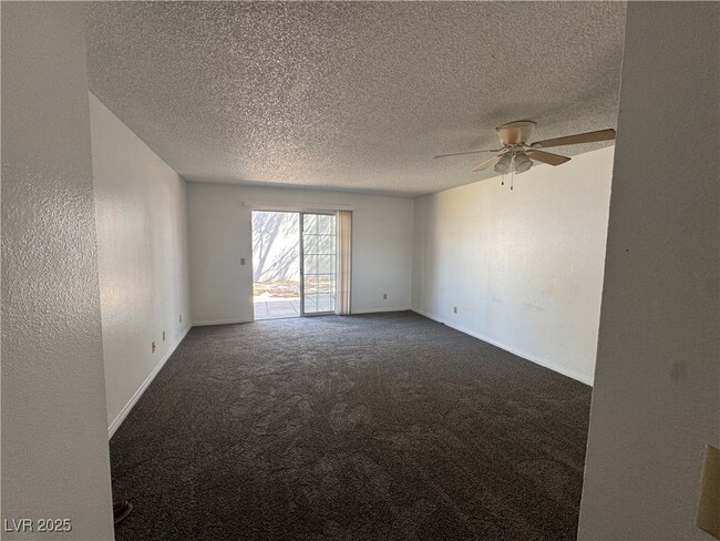 Building Photo - 3823 S Maryland Pkwy