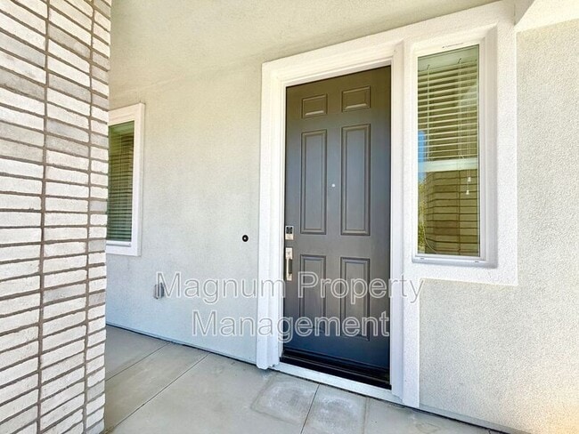 Building Photo - 34390 Coconut Cir