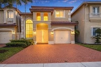 Building Photo - 11541 NW 68th Terrace