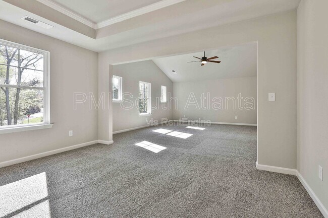 Building Photo - 10 Singletree