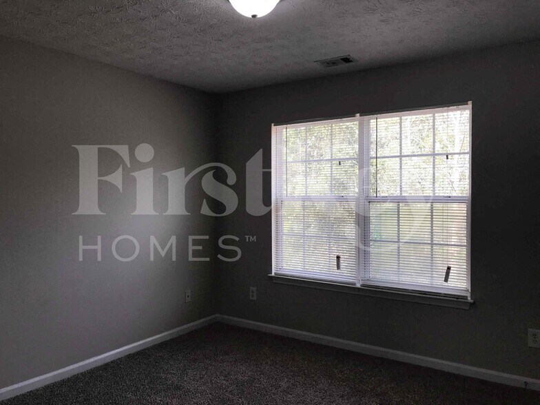 Building Photo - 3955 Medlock Pk Dr