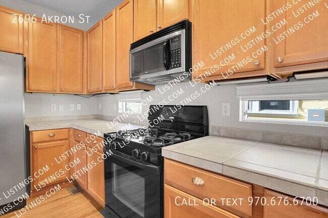 Building Photo - 2696 Akron St