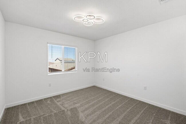 Building Photo - 10925 Admiral Cv Wy