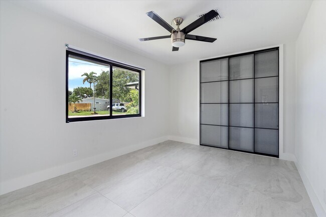 Building Photo - 1516 Wagner Cir