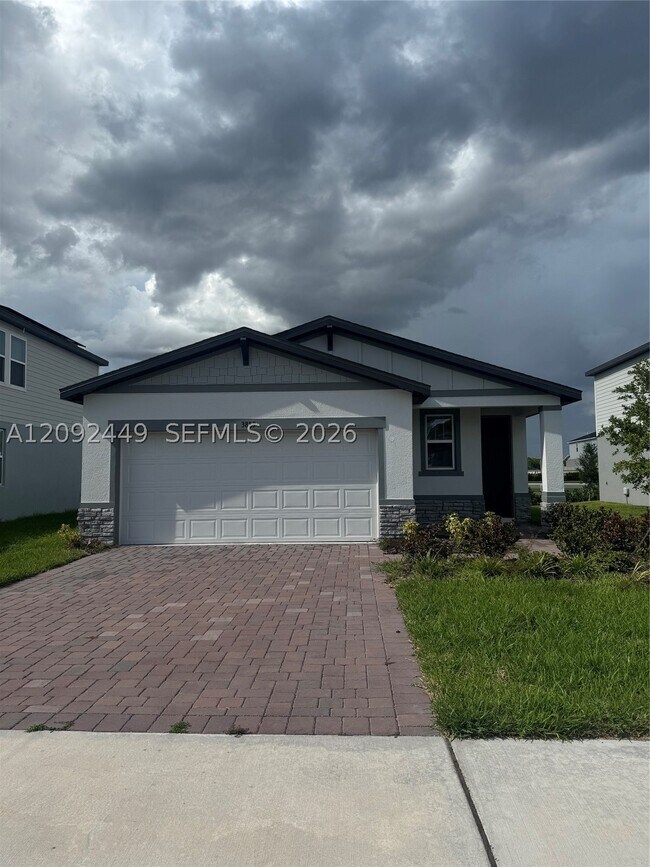 Building Photo - 3889 Giorgio Dr