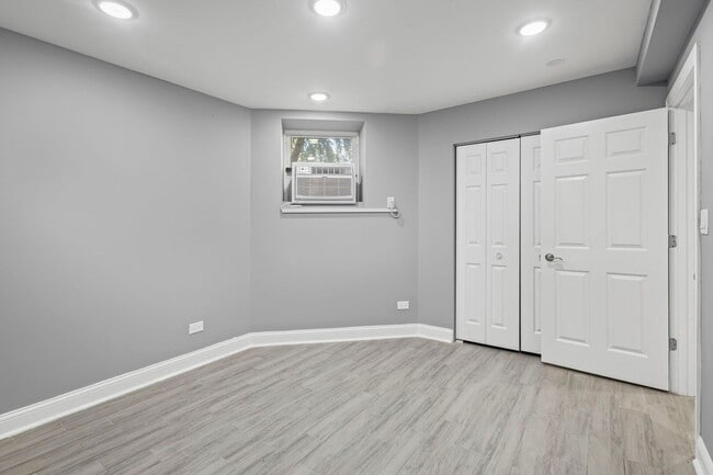 Building Photo - 1841 S Kedzie Ave