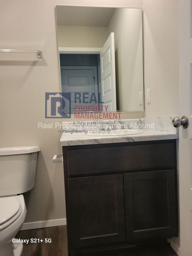 Building Photo - 8510 E 163rd St S