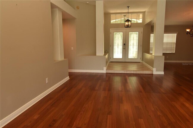 Building Photo - 816 Sandringham Ln