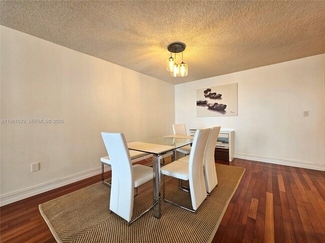 Building Photo - 3200 Collins Ave