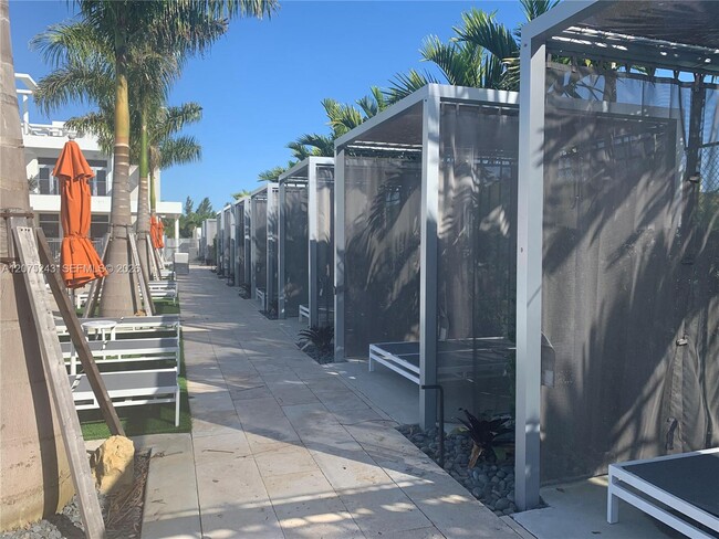 Building Photo - 6404 NW 105th Pl