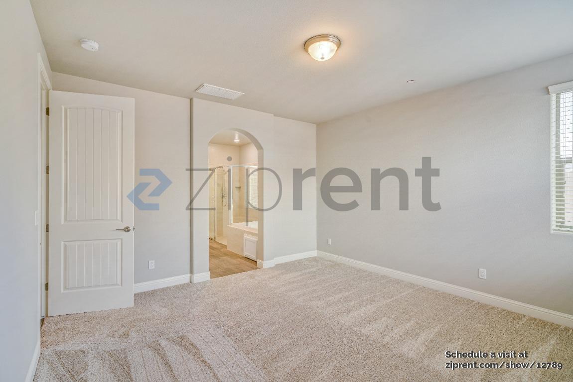 Building Photo - 1350 E Via Sentieri Dr