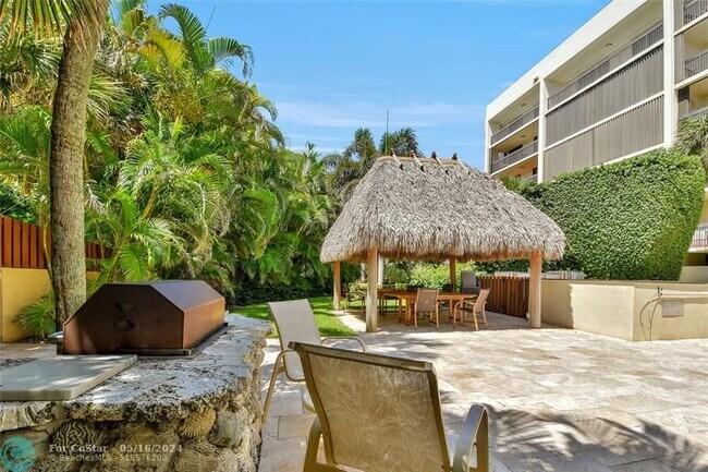 Building Photo - 4201 N Ocean Dr