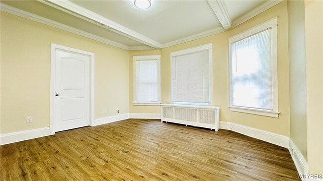 Building Photo - 701 Cedar Ave