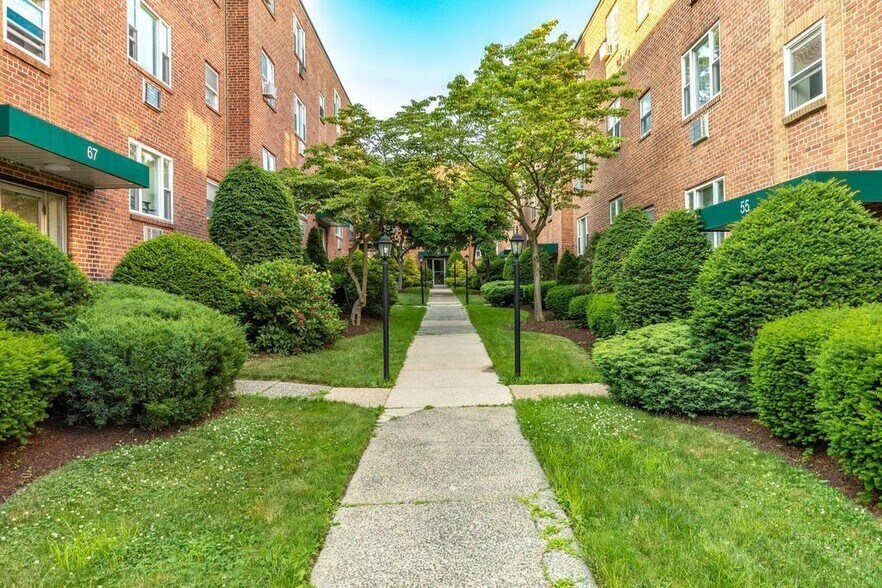 Building Photo - 55 Colborne Rd