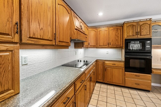 Building Photo - 1300 Windward Cir