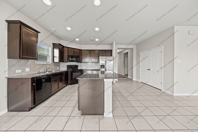 Building Photo - 7901 Hickman St