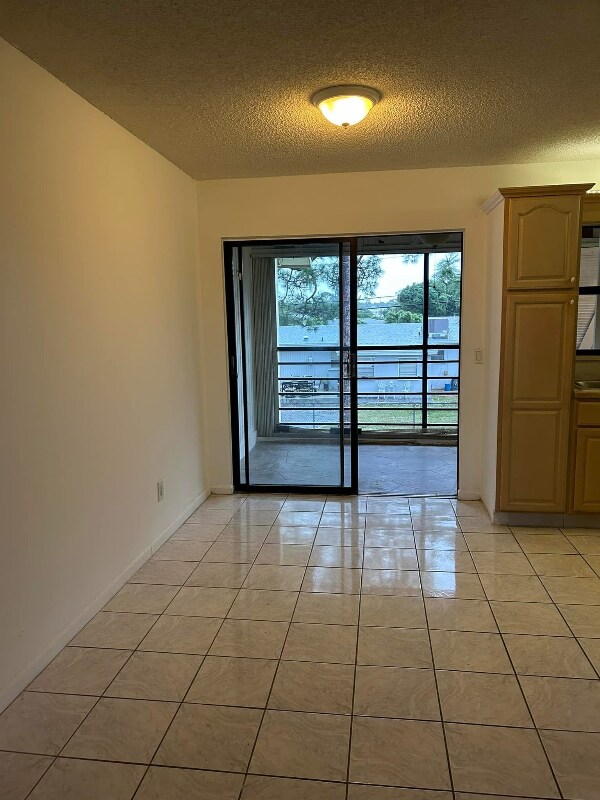 Building Photo - 5894 Longbow Ln