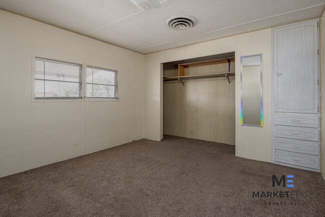 Building Photo - Mobile Home In Mesa! JOIN THE WAITLIST!