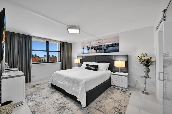 Building Photo - 2860 S Ocean Blvd