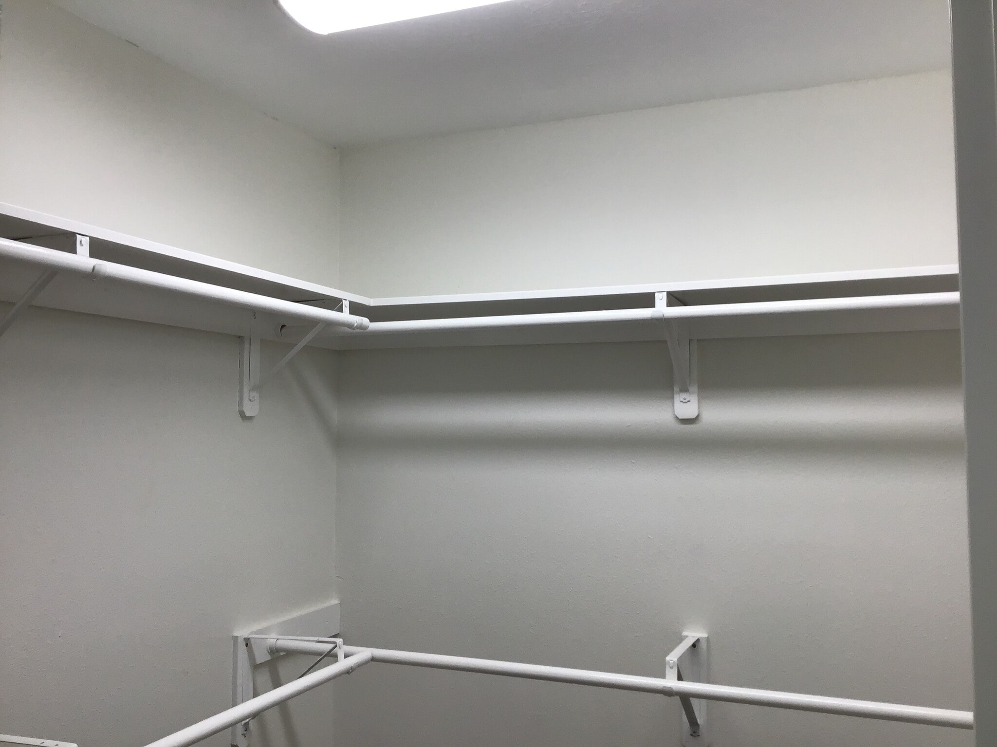 Building Photo - 327 Leisure Ln