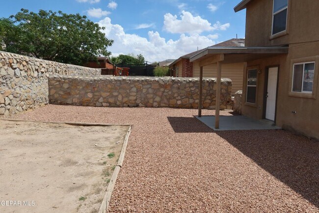 Building Photo - 12269 Sun Bridge Pl