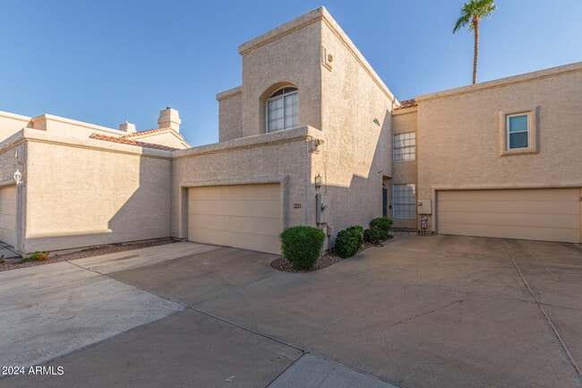 Building Photo - 1413 W Coral Reef Dr