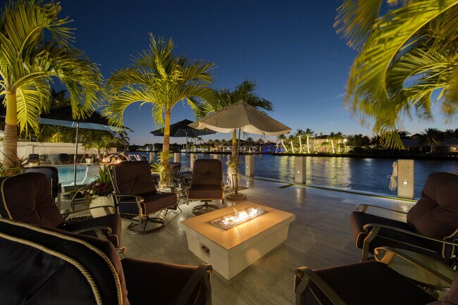 Building Photo - 3109 NE 42nd Ct