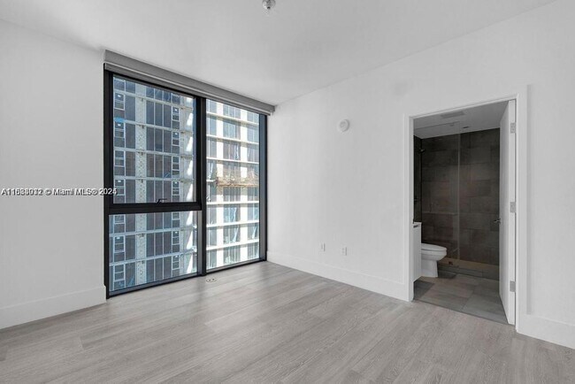 Building Photo - 788 NE 23rd St