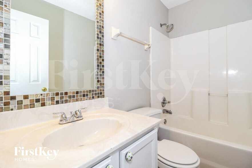 Building Photo - 3763 Walden Meadow Dr