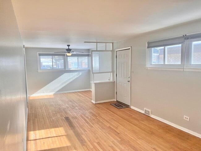 Building Photo - 12854 S Sangamon St