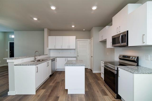 Building Photo - 729 Fallow Dr