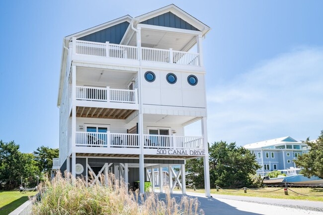 Primary Photo - PERFECT BEACH GETAWAY - AVAILABLE MID-DECE...