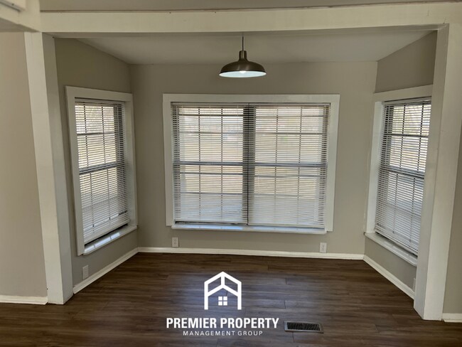 Building Photo - Spacious 4BR Decatur Home Near Huntsville w/ Vaulted Ceilings, 2-Car Garage & Fenced Yard