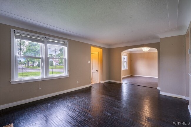 Building Photo - 845 Cleveland Dr