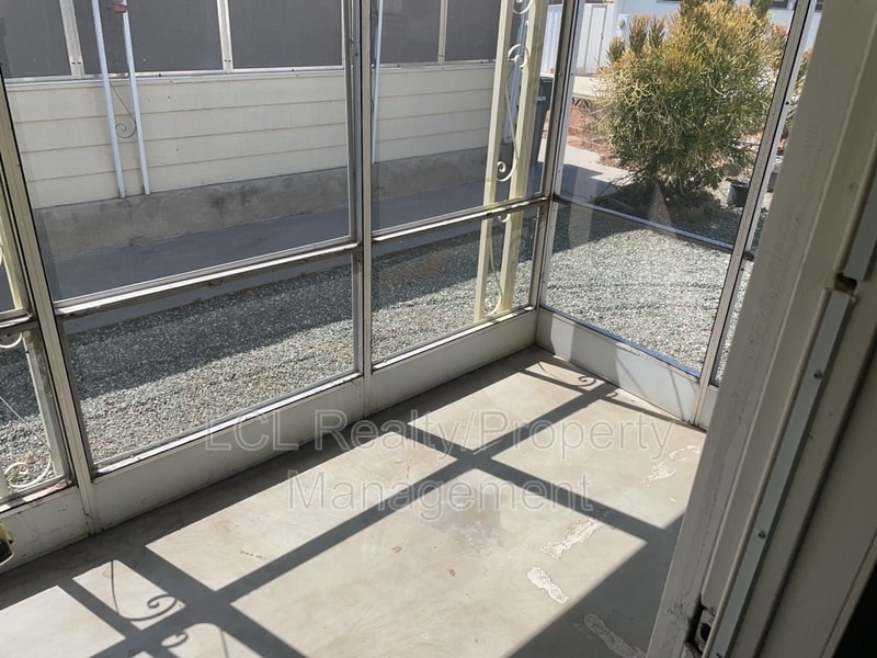 Building Photo - 650 San Jose Dr