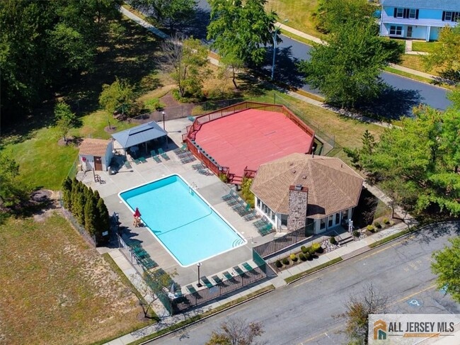 Building Photo - 715 Darlington Dr