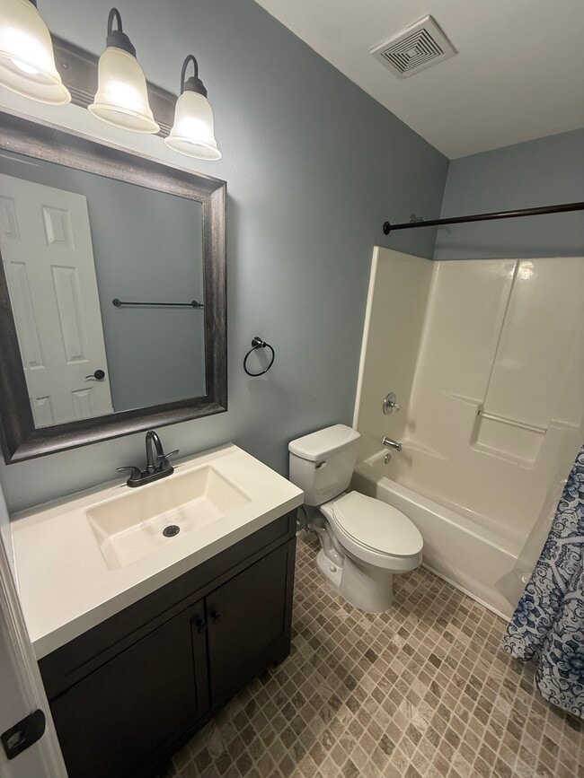 Building Photo - 8511 Stonebridge Dr