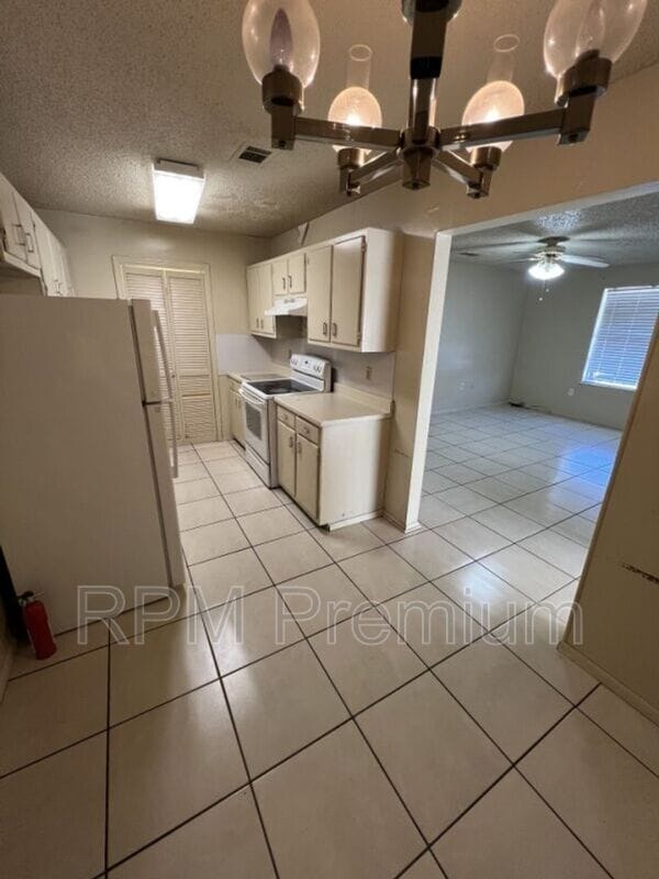 Building Photo - 5170 Weston