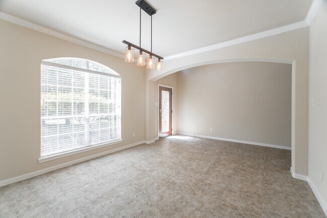 Building Photo - 139 S Rocky Point Cir