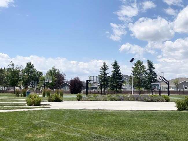 Building Photo - 521 N 20 W